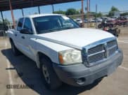 ✅ 2005 Dodge Dakota ST • VIN: 1D7HE28N45S218668 • Lot: 42276061. Wystawiony na IAAI z przebiegiem 141 724 mil. Bezpłatny archiwum sprzedaży aukcyjnych z USA i szczegółowy raport historii pojazdu na DreamBid. Zdjęcie 1.