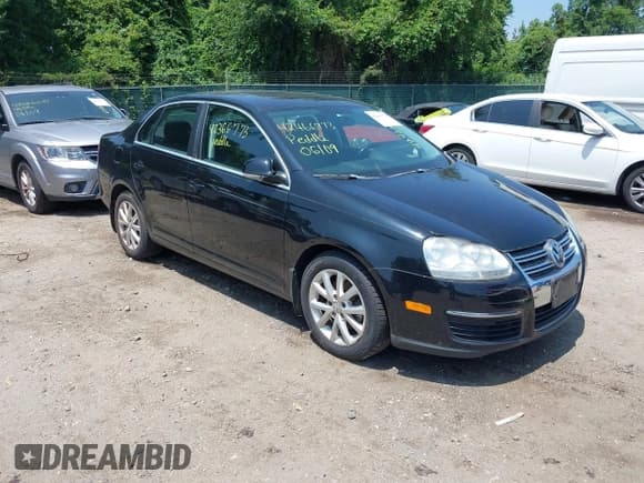 ✅ 2010 Volkswagen Jetta SE • VIN: 3VWRZ7AJ9AM042787 • Lot: 42466773. Listed on IAAI with 144,829 mi. Free auction sales archive from the USA and detailed vehicle history report at DreamBid. Image 1.