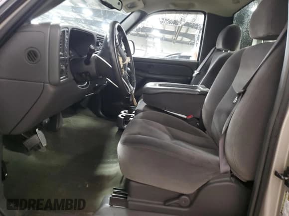 ✅ 2004 GMC Sierra 1500 SLE • VIN: 1GTEK14TX4Z170345 • Лот: 48973375. Опубликован ранее на Copart с пробегом 62 180 миль. Бесплатный доступ к архиву аукционных продаж из США и подробный отчёт об истории автомобиля на DreamBid. Изображение 7.