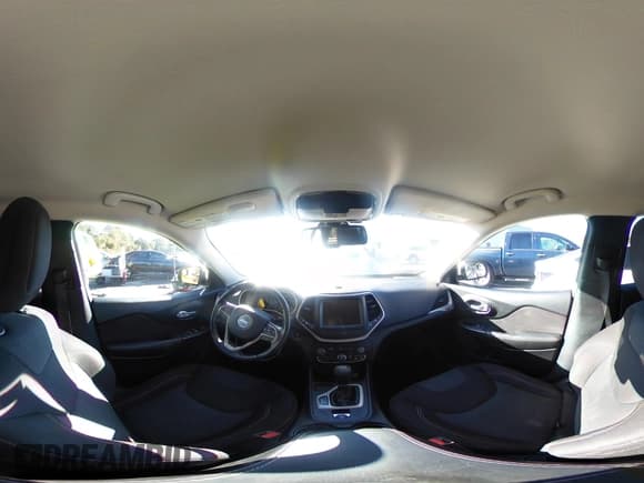 ✅ 2016 Jeep Cherokee Latitude • VIN: 1C4PJLCB2GW376832 • Lot: 43470329. Wystawiony na IAAI z przebiegiem 154 748 mil. Bezpłatny archiwum sprzedaży aukcyjnych z USA i szczegółowy raport historii pojazdu na DreamBid. Zdjęcie 18.