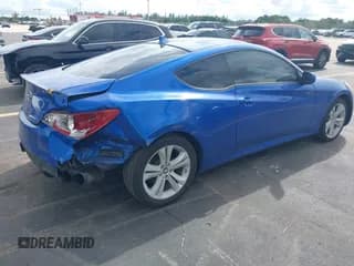 ✅ 2012 Hyundai Genesis Coupe 2.0T • VIN: KMHHT6KD9CU066388 • Lot: 43264700. Wystawiony na IAAI z przebiegiem 236 603 mil. Bezpłatny archiwum sprzedaży aukcyjnych z USA i szczegółowy raport historii pojazdu na DreamBid. Zdjęcie 4.