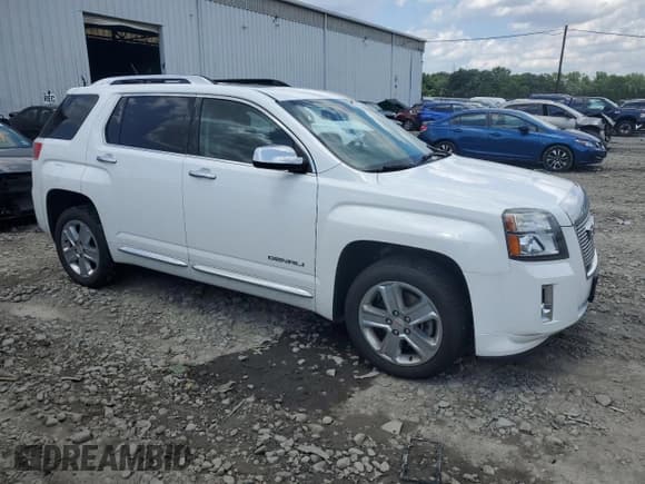 ✅ 2015 GMC Terrain Denali • VIN: 2GKALUEK4F6414271 • Lot: 61716875. Listed on Copart with 92,072 mi. Free auction sales archive from the USA and detailed vehicle history report at DreamBid. Image 4.