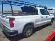 2021 Chevrolet Silverado 1500 Work Truck z VIN 1GCRWAEF9MZ122334, wystawiony jako IAAI lot #39596264 z przebiegiem 27 876 mil mil oraz . Historia ofert i sprzedaży dostępna na DreamBid. Obrazek 4.