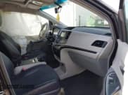 ✅ 2014 Toyota Sienna SE • VIN: 5TDXK3DC3ES453080 • Лот: 43616738. Опубликован ранее на IAAI с пробегом 78 926 миль. Бесплатный доступ к архиву аукционных продаж из США и подробный отчёт об истории автомобиля на DreamBid. Изображение 5.