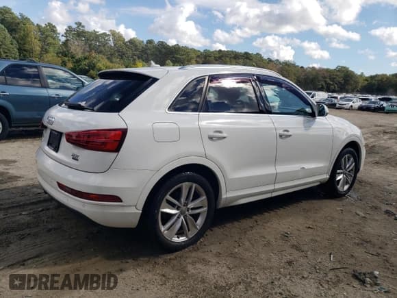✅ 2016 Audi Q3 Premium Plus • VIN: WA1EFCFS1GR013001 • Lot: 84905545. Wystawiony na Copart z przebiegiem 138 105 mil. Bezpłatny archiwum sprzedaży aukcyjnych z USA i szczegółowy raport historii pojazdu na DreamBid. Zdjęcie 3.