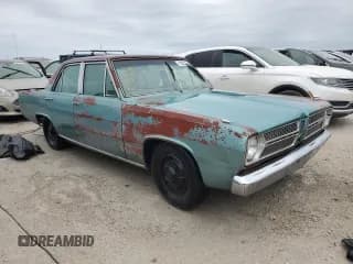 ✅ 1967 Plymouth Valiant • VIN: VH41B72165527 • Lot: 76303734. Wystawiony na Copart z przebiegiem 931 437 mil. Bezpłatny archiwum sprzedaży aukcyjnych z USA i szczegółowy raport historii pojazdu na DreamBid. Zdjęcie 4.
