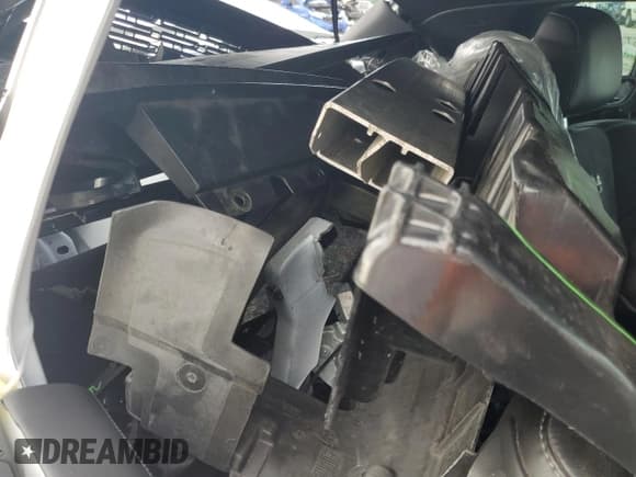 ✅ 2021 Dodge Challenger R/T Scat Pack • VIN: 2C3CDZFJ3MH663820 • Lot: 78598903. Wystawiony na Copart z przebiegiem 30 251 mil. Bezpłatny archiwum sprzedaży aukcyjnych z USA i szczegółowy raport historii pojazdu na DreamBid. Zdjęcie 11.