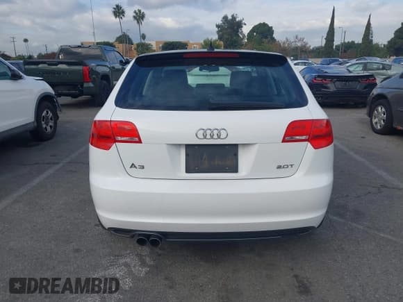 ✅ 2012 Audi A3 Premium • VIN: WAUBFAFM3CA009505 • Lot: 43745496. Listed on IAAI with 106,246 mi. Free auction sales archive from the USA and detailed vehicle history report at DreamBid. Image 17.