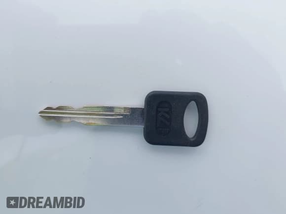 ✅ 2005 Ford F-250 XL • VIN: 1FTSW21P45EB85985 • Lot: 41982203. Listed on IAAI with 147,336 mi. Free auction sales archive from the USA and detailed vehicle history report at DreamBid. Image 11.