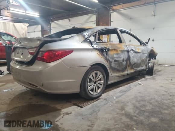 ✅ 2011 Hyundai Sonata GLS • VIN: 5NPEB4AC0BH238467 • Lot: 91849015. Wystawiony na Copart z przebiegiem Nie podano. Bezpłatny archiwum sprzedaży aukcyjnych z USA i szczegółowy raport historii pojazdu na DreamBid. Zdjęcie 3.