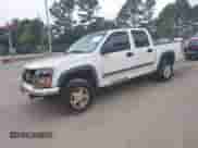 2008 Chevrolet Colorado 2LT z VIN 1GCDT13E888107638, wystawiony jako IAAI lot #43597422 z przebiegiem 218 064 mil mil oraz . Historia ofert i sprzedaży dostępna na DreamBid. Obrazek 2.