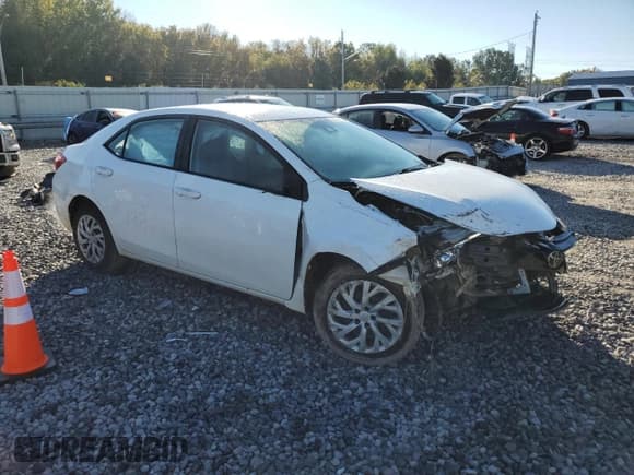 ✅ 2018 Toyota Corolla LE • VIN: 5YFBURHE7JP773167 • Лот: 90763815. Опубликован ранее на Copart с пробегом 125 407 миль. Бесплатный доступ к архиву аукционных продаж из США и подробный отчёт об истории автомобиля на DreamBid. Изображение 4.
