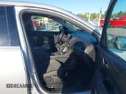 ✅ 2019 Chevrolet Equinox LT • VIN: 2GNAXTEV1K6205043 • Lot: 43314261. Wystawiony na IAAI z przebiegiem 105 624 mil. Bezpłatny archiwum sprzedaży aukcyjnych z USA i szczegółowy raport historii pojazdu na DreamBid. Zdjęcie 5.