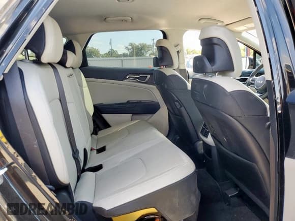 ✅ 2023 Kia Sportage EX • VIN: KNDPVCAG9P7081675 • Lot: 80559755. Wystawiony na Copart z przebiegiem 38 452 mil. Bezpłatny archiwum sprzedaży aukcyjnych z USA i szczegółowy raport historii pojazdu na DreamBid. Zdjęcie 11.