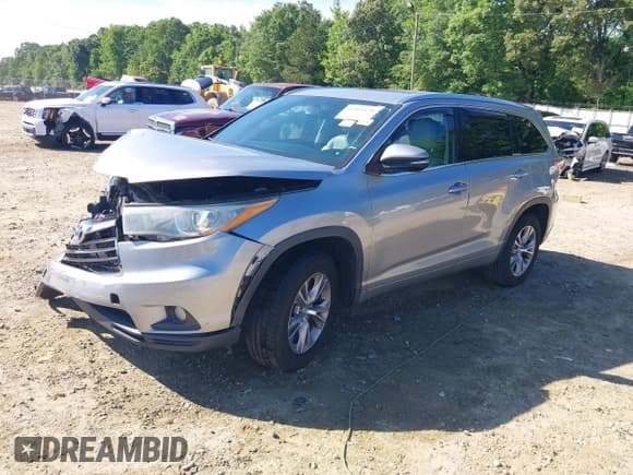 ✅ 2015 Toyota Highlander XLE • VIN: 5TDKKRFHXFS070762 • Лот: 42204178. Опубликован ранее на IAAI с пробегом 94 869 миль. Бесплатный доступ к архиву аукционных продаж из США и подробный отчёт об истории автомобиля на DreamBid. Изображение 2.