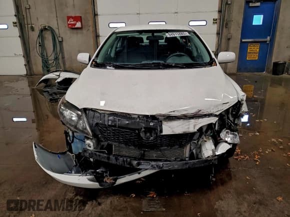 ✅ 2010 Toyota Corolla LE • VIN: 2T1BU4EE2AC466562 • Lot: 94915885. Wystawiony na Copart z przebiegiem 163 999 mil. Bezpłatny archiwum sprzedaży aukcyjnych z USA i szczegółowy raport historii pojazdu na DreamBid. Zdjęcie 5.