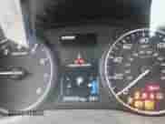 2016 Mitsubishi Outlander SE z VIN JA4AZ3A31GZ015790, wystawiony jako IAAI lot #42131804 z przebiegiem 298 900 mil mil oraz . Historia ofert i sprzedaży dostępna na DreamBid. Obrazek 7.