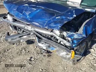 ✅ 2001 Chevrolet Silverado 1500 LS • VIN: 2GCEK19VX11378675 • Lot: 43491061. Wystawiony na IAAI z przebiegiem Nie podano. Bezpłatny archiwum sprzedaży aukcyjnych z USA i szczegółowy raport historii pojazdu na DreamBid. Zdjęcie 6.