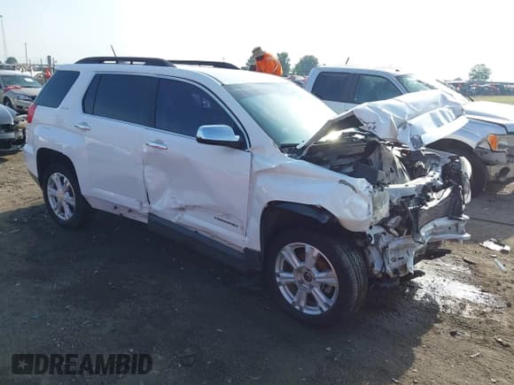 ✅ 2016 GMC Terrain SLE • VIN: 2GKFLNE39G6113579 • Lot: 42532587. Wystawiony na IAAI z przebiegiem 122 578 mil. Bezpłatny archiwum sprzedaży aukcyjnych z USA i szczegółowy raport historii pojazdu na DreamBid. Zdjęcie 1.