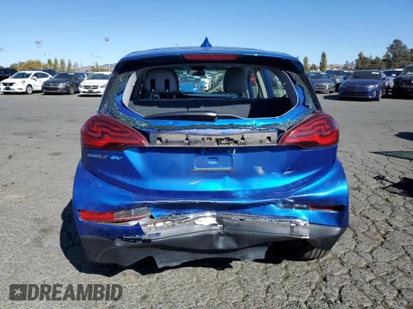 ✅ 2020 Chevrolet Bolt EV LT • VIN: 1G1FY6S09L4136149 • Lot: 78471214. Wystawiony na Copart z przebiegiem 35 336 mil. Bezpłatny archiwum sprzedaży aukcyjnych z USA i szczegółowy raport historii pojazdu na DreamBid. Zdjęcie 6.