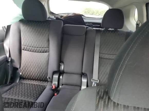 ✅ 2017 Nissan Rogue SV • VIN: 5N1AT2MV5HC858034 • Лот: 81232575. Опубликован ранее на Copart с пробегом 91 825 миль. Бесплатный доступ к архиву аукционных продаж из США и подробный отчёт об истории автомобиля на DreamBid. Изображение 10.