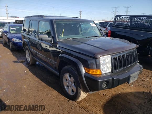 ✅ 2006 Jeep Commander • VIN: 1J8HH48K46C289215 • Lot: 49974164. Listed on Copart with 262,499 mi. Free auction sales archive from the USA and detailed vehicle history report at DreamBid. Image 4.
