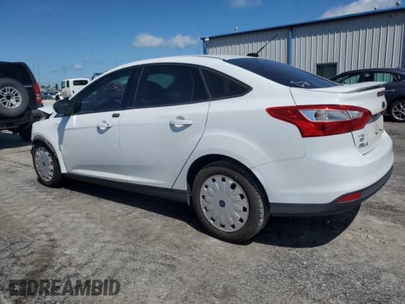 ✅ 2013 Ford Focus SE • VIN: 1FADP3F27DL313211 • Lot: 55248925. Wystawiony na Copart z przebiegiem 134 211 mil. Bezpłatny archiwum sprzedaży aukcyjnych z USA i szczegółowy raport historii pojazdu na DreamBid. Zdjęcie 2.