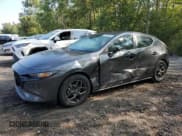 ✅ 2025 Mazda 3 S Preferred • VIN: JM1BPALM8S1764006 • Лот: 71498955. Опубликован ранее на Copart с пробегом 15 720 миль. Бесплатный доступ к архиву аукционных продаж из США и подробный отчёт об истории автомобиля на DreamBid. Изображение 1.