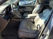 ✅ 2009 Acura MDX Technology • VIN: 2HNYD28459H531966 • Lot: 92798695. Wystawiony na Copart z przebiegiem 263 580 mil. Bezpłatny archiwum sprzedaży aukcyjnych z USA i szczegółowy raport historii pojazdu na DreamBid. Zdjęcie 7.