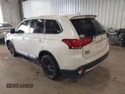 ✅ 2018 Mitsubishi Outlander ES • VIN: JA4AZ2A37JZ005752 • Lot: 43497059. Listed on IAAI with 63,459 mi. Free auction sales archive from the USA and detailed vehicle history report at DreamBid. Image 3.