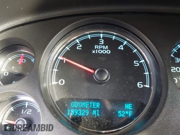 ✅ 2011 GMC Yukon SLT • VIN: 1GKS2CE09BR167201 • Lot: 43694427. Listed on IAAI with 159,329 mi. Free auction sales archive from the USA and detailed vehicle history report at DreamBid. Image 15.