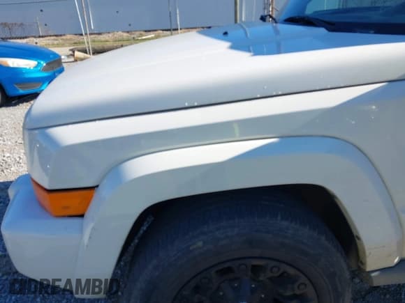 ✅ 2006 Jeep Commander • VIN: 1J8HG48K76C330603 • Lot: 41183106. Wystawiony na IAAI z przebiegiem Nie podano. Bezpłatny archiwum sprzedaży aukcyjnych z USA i szczegółowy raport historii pojazdu na DreamBid. Zdjęcie 10.