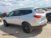 ✅ 2010 Chevrolet Traverse 1LT • VIN: 1GNLRFED9AS114464 • Lot: 85860615. Wystawiony na Copart z przebiegiem 215 104 mil. Bezpłatny archiwum sprzedaży aukcyjnych z USA i szczegółowy raport historii pojazdu na DreamBid. Zdjęcie 2.