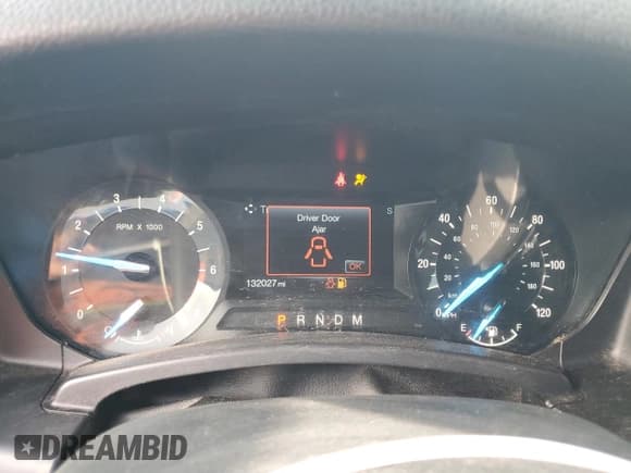 ✅ 2017 Ford Expedition XLT • VIN: 1FMJU1JT7HEA31201 • Lot: 56600575. Listed on Copart with 132,027 mi. Free auction sales archive from the USA and detailed vehicle history report at DreamBid. Image 9.