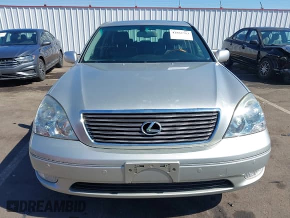 ✅ 2003 Lexus LS 430 • VIN: JTHBN30F530115339 • Lot: 42862713. Listed on IAAI with 160,905 mi. Free auction sales archive from the USA and detailed vehicle history report at DreamBid. Image 13.
