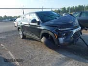 ✅ 2024 Chevrolet TrailBlazer LS • VIN: KL79MMSL3RB119122 • Лот: 43211449. Опубликован ранее на IAAI с пробегом 29 532 миль. Бесплатный доступ к архиву аукционных продаж из США и подробный отчёт об истории автомобиля на DreamBid. Изображение 1.