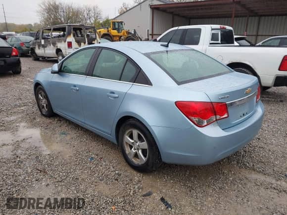 2012 Chevrolet Cruze 1LT z VIN 1G1PF5SC0C7291119, wystawiony jako IAAI lot #43580178 z przebiegiem 114 000 mil mil oraz . Historia ofert i sprzedaży dostępna na DreamBid. Obrazek 3.