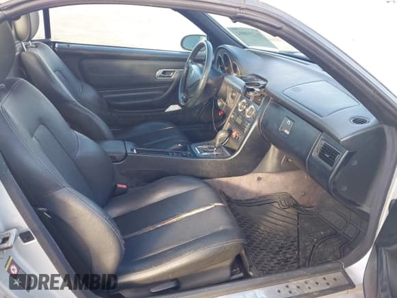 ✅ 2001 Mercedes-Benz SLK 230 Kompressor • VIN: WDBKK49F71F187400 • Lot: 41234092. Listed on IAAI with 168,219 mi. Free auction sales archive from the USA and detailed vehicle history report at DreamBid. Image 5.