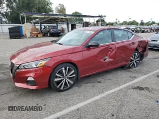 ✅ 2019 Nissan Altima SR • VIN: 1N4BL4CWXKC237318 • Лот: 81746635. Опубликован ранее на Copart с пробегом 56 953 миль. Бесплатный доступ к архиву аукционных продаж из США и подробный отчёт об истории автомобиля на DreamBid. Изображение 1.