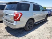 ✅ 2020 Ford Expedition XLT • VIN: 1FMJU1JT5LEA65212 • Lot: 57379265. Listed on Copart with 74,773 mi. Free auction sales archive from the USA and detailed vehicle history report at DreamBid. Image 3.