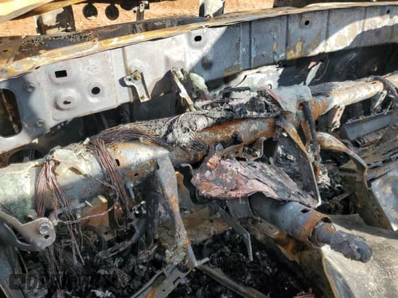 ✅ 2016 Toyota Tacoma Limited • VIN: 3TMEZ5CN9GM006094 • Lot: 83681454. Wystawiony na Copart z przebiegiem Nie podano. Bezpłatny archiwum sprzedaży aukcyjnych z USA i szczegółowy raport historii pojazdu na DreamBid. Zdjęcie 9.