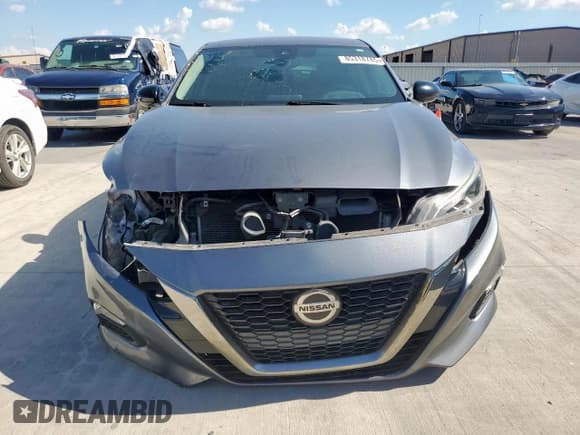 ✅ 2020 Nissan Altima SR • VIN: 1N4BL4CV5LC215624 • Lot: 85318785. Wystawiony na Copart z przebiegiem 125 194 mil. Bezpłatny archiwum sprzedaży aukcyjnych z USA i szczegółowy raport historii pojazdu na DreamBid. Zdjęcie 5.