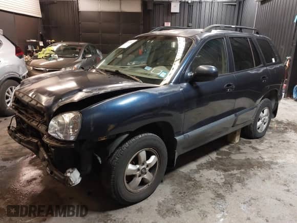 2005 Hyundai Santa Fe GLS с VIN KM8SC13DX5U857846, выставлен на аукционе IAAI как лот 41387042 с пробегом 179 407 миль миль и . История ставок и продаж доступна на DreamBid. Изображение 2.