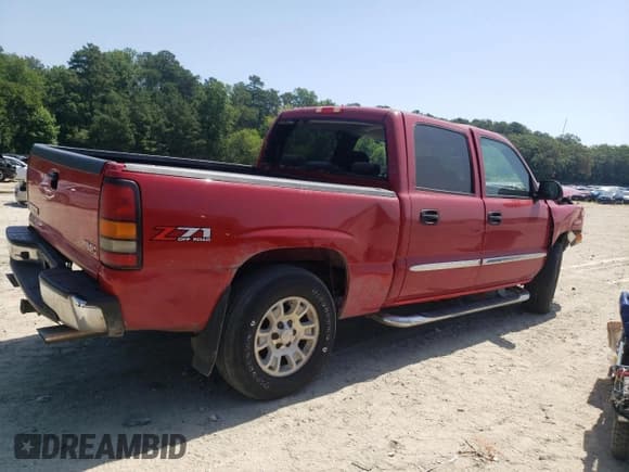 ✅ 2006 GMC Sierra 1500 SLE2 • VIN: 2GTEK13Z761267553 • Lot: 60784135. Wystawiony na Copart z przebiegiem Nie podano. Bezpłatny archiwum sprzedaży aukcyjnych z USA i szczegółowy raport historii pojazdu na DreamBid. Zdjęcie 3.