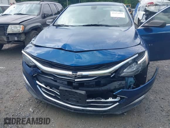 2019 Chevrolet Malibu LS with VIN 1G1ZC5ST1KF186353, listed as a IAAI auction lot 42524890 with 201,402 mi miles and . Bid and sale history available at DreamBid. Image 6.