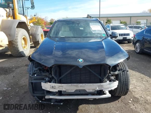 ✅ 2019 BMW X5 xDrive40i • VIN: 5UXCR6C50KLL09044 • Lot: 43562307. Wystawiony na IAAI z przebiegiem 84 568 mil. Bezpłatny archiwum sprzedaży aukcyjnych z USA i szczegółowy raport historii pojazdu na DreamBid. Zdjęcie 13.