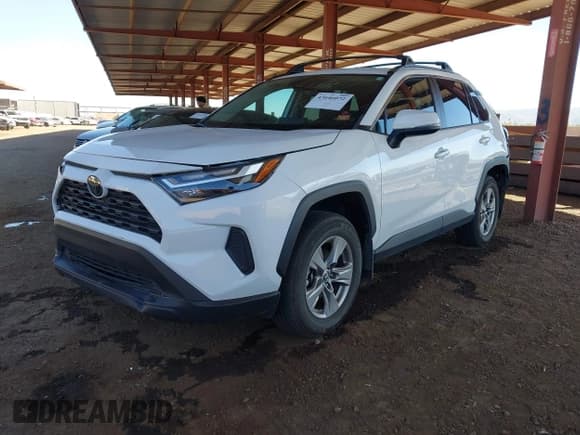 ✅ 2023 Toyota RAV4 XLE • VIN: 2T3P1RFV8PW391097 • Lot: 43646072. Listed on IAAI with 31,261 mi. Free auction sales archive from the USA and detailed vehicle history report at DreamBid. Image 17.