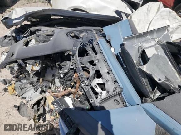 ✅ 2021 BMW M4 Competition • VIN: WBS33AZ01MCG74770 • Lot: 51740734. Listed on Copart with Not provided. Free auction sales archive from the USA and detailed vehicle history report at DreamBid. Image 7.