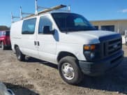 ✅ 2013 Ford Econoline Cargo Commercial • VIN: 1FTNE1EW3DDA98708 • Lot: 43595093. Wystawiony na IAAI z przebiegiem 206 490 mil. Bezpłatny archiwum sprzedaży aukcyjnych z USA i szczegółowy raport historii pojazdu na DreamBid. Zdjęcie 1.