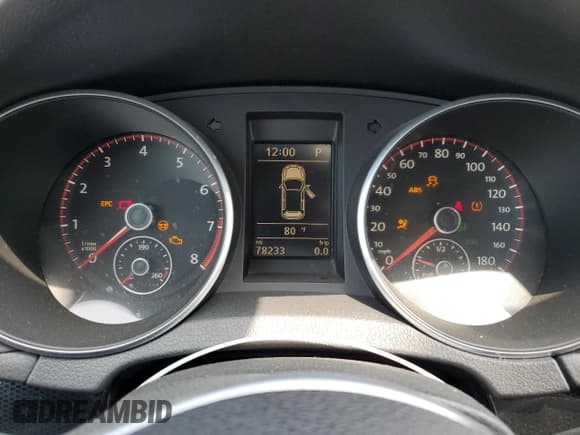 ✅ 2013 Volkswagen Golf GTI Driver's Edition • VIN: WVWHV7AJXDW139382 • Лот: 52128055. Опубликован ранее на Copart с пробегом 78 233 миль. Бесплатный доступ к архиву аукционных продаж из США и подробный отчёт об истории автомобиля на DreamBid. Изображение 9.